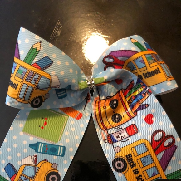 Bows - Picture 2 of 8